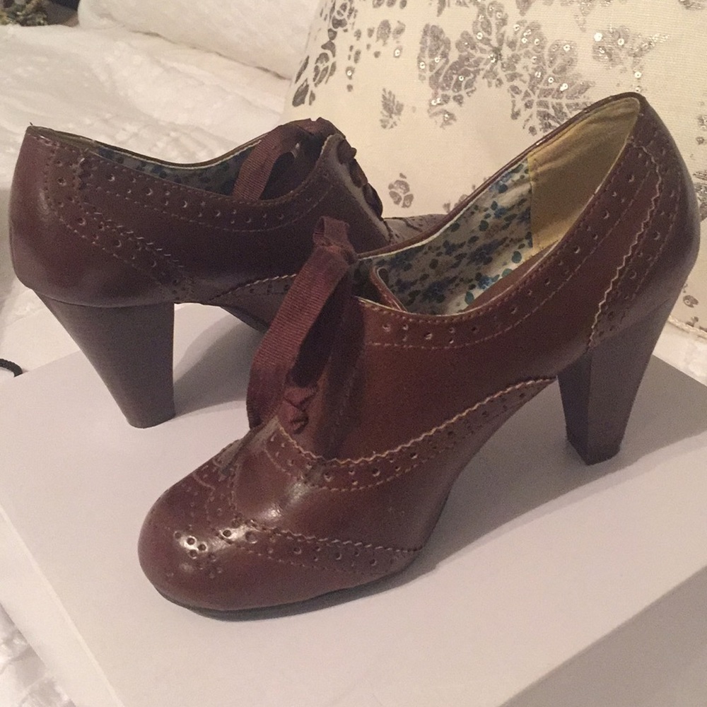 Lace up ankle booties